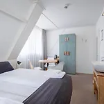 Boutique 3* De Waal