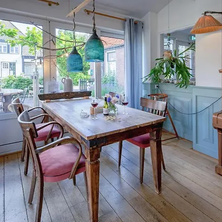 Boutique 3* De Waal