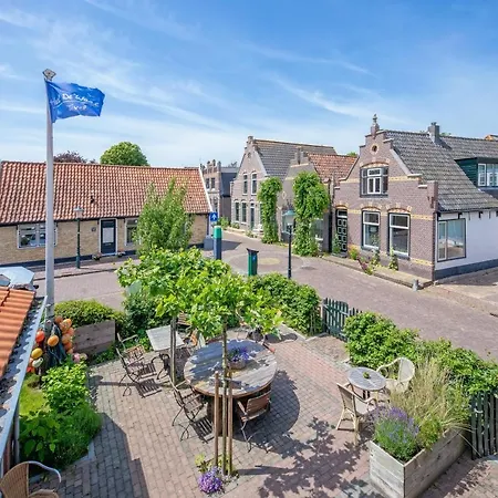 Boutique Hotel 3*